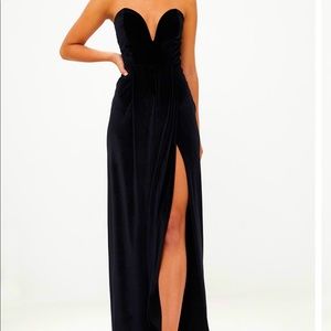 Pretty Little Thing Extra Small Black Maxi Dress